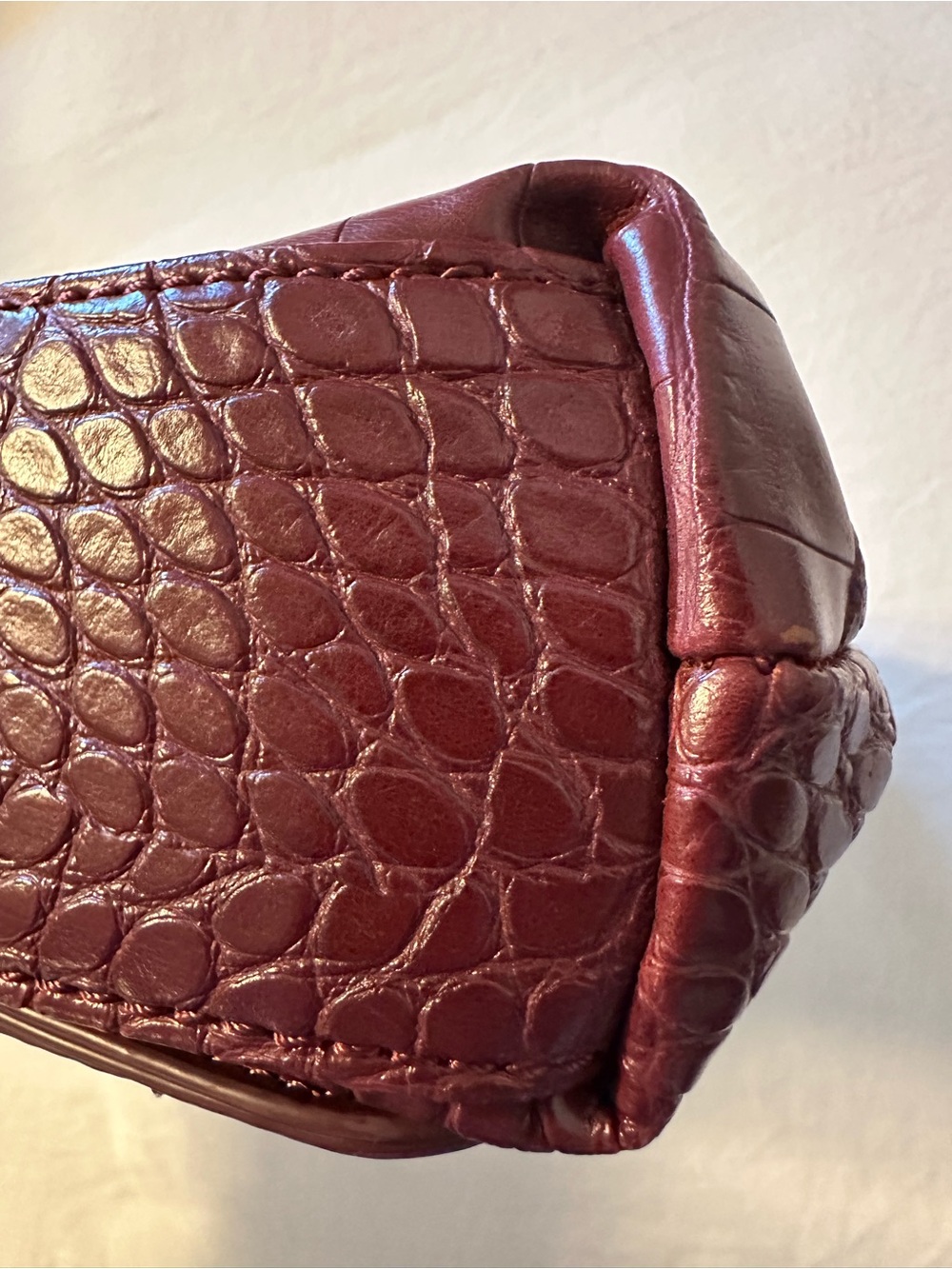 Bebe Croc-Embossed Faux Leather Large Burgundy Clutch Bag - Picture 6 of 9